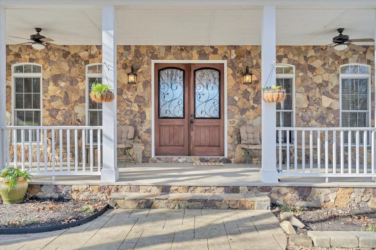 Roanoke, Virginia, 24014, United States, 4 Bedrooms Bedrooms, ,4 BathroomsBathrooms,Residential,Active,2001334