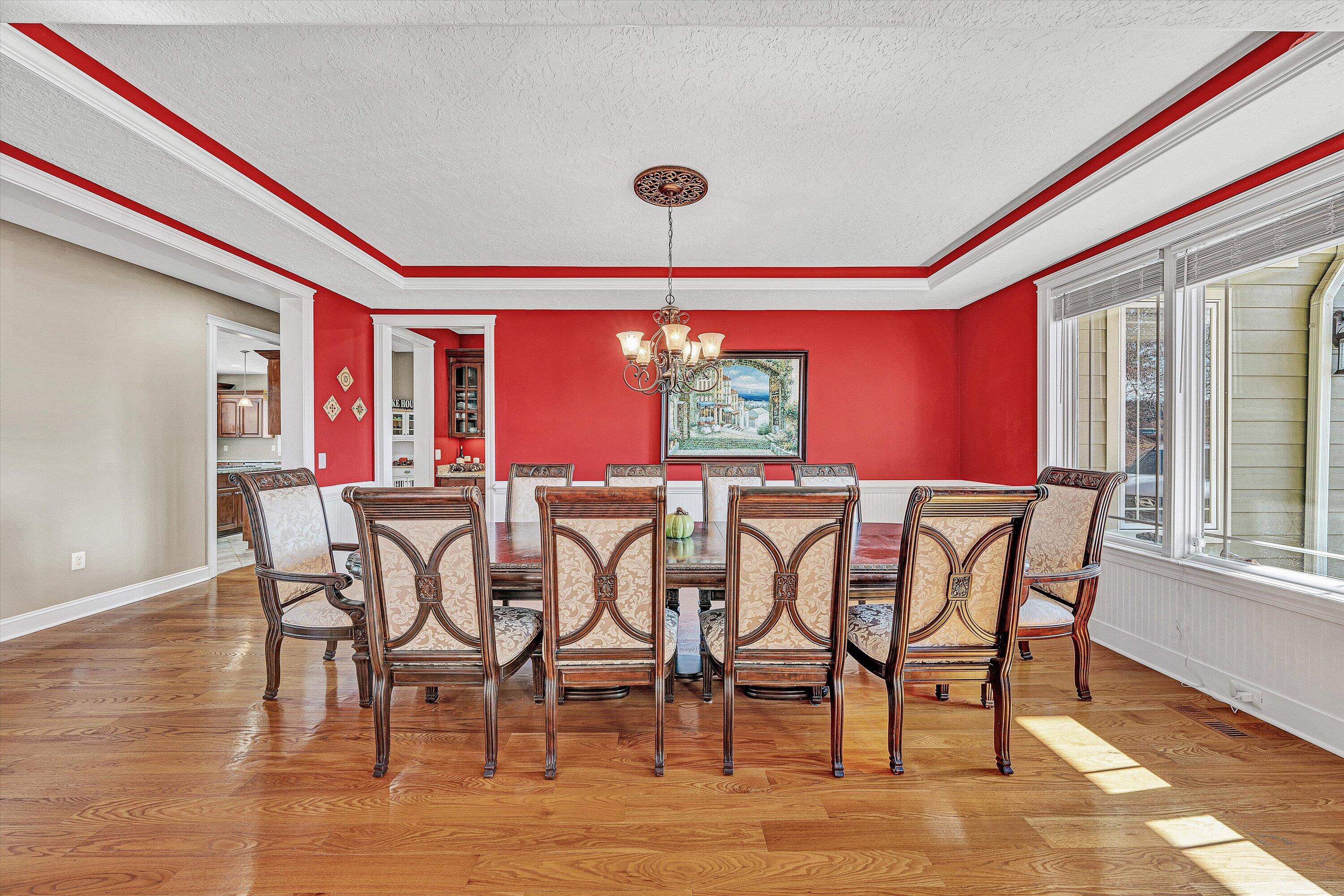 Moneta, Virginia, 24121, United States, 5 Bedrooms Bedrooms, ,6 BathroomsBathrooms,Residential,Active,1973555