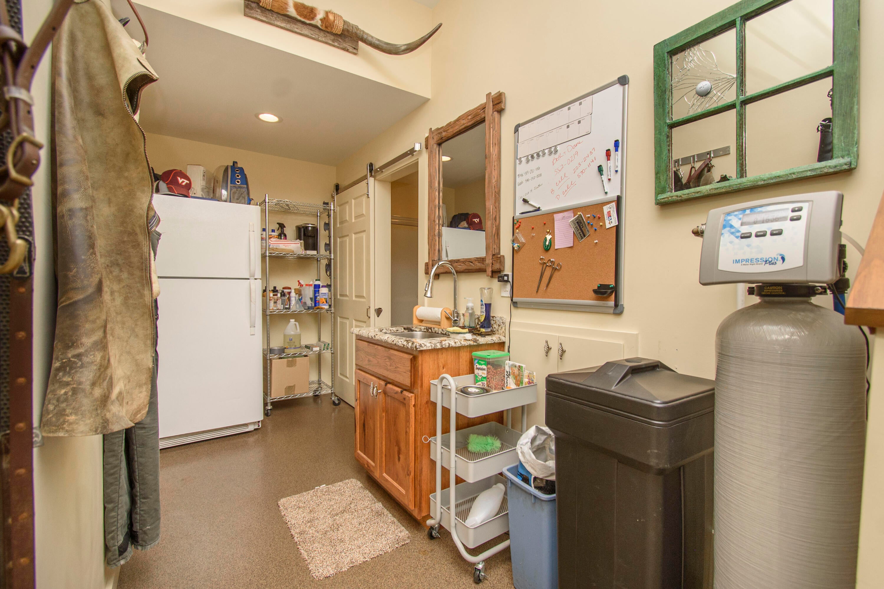 Catawba, Virginia, 24070, United States, 3 Bedrooms Bedrooms, ,3 BathroomsBathrooms,Residential,Active,1954423