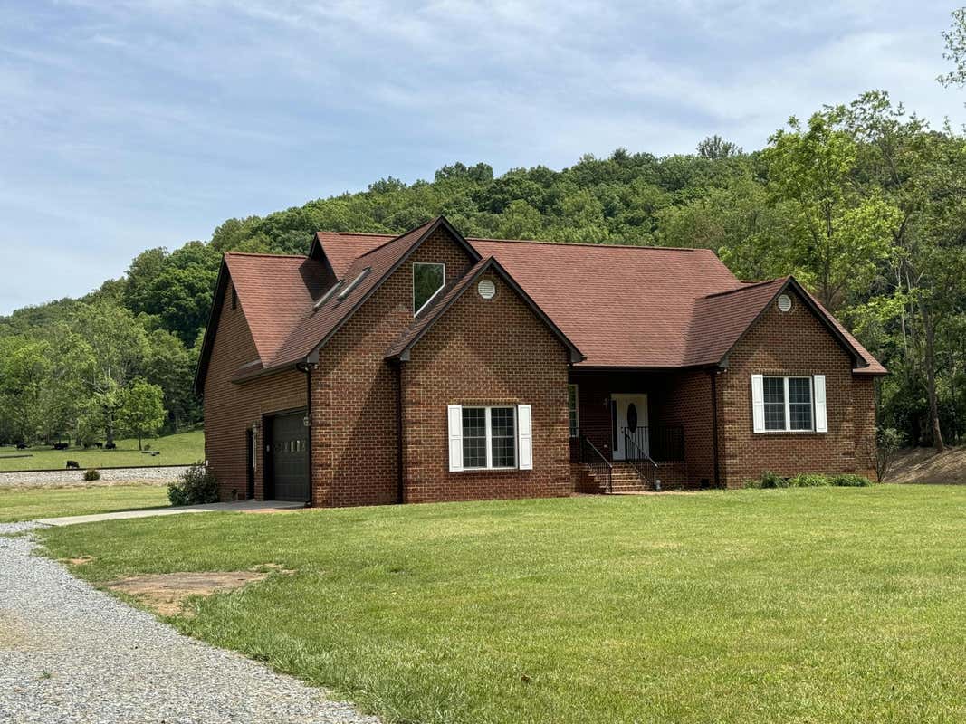 3772 LITHIA RD, BUCHANAN, VA 24066, photo 1 of 29