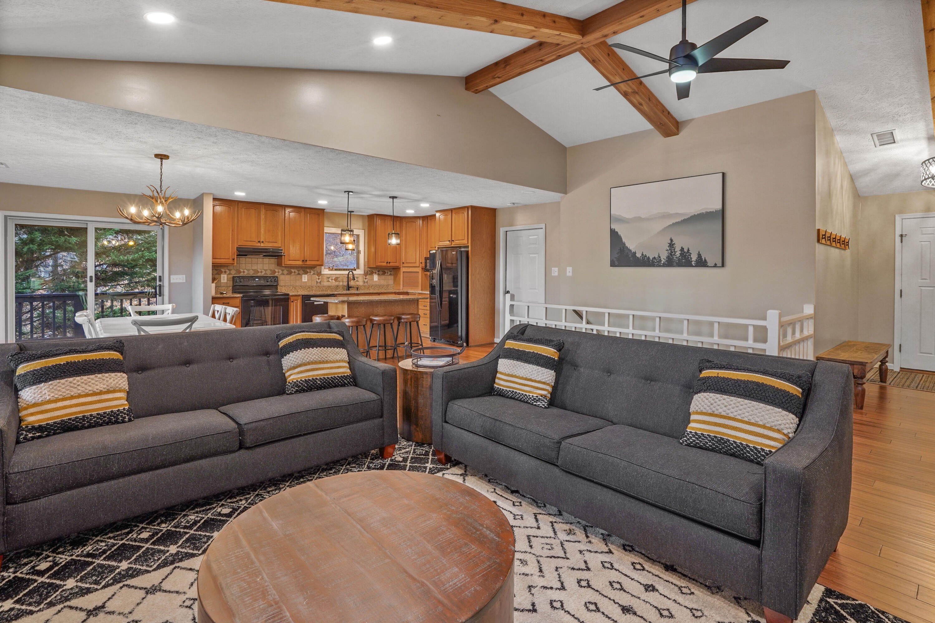 Moneta, Virginia, 24121, United States, 4 Bedrooms Bedrooms, ,3 BathroomsBathrooms,Residential,Active,2010155