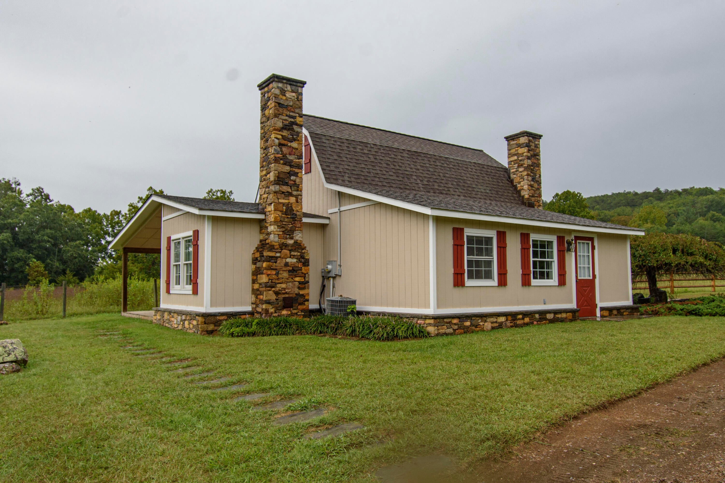 Catawba, Virginia, 24070, United States, 7 Bedrooms Bedrooms, ,6 BathroomsBathrooms,Residential,Active,1945254