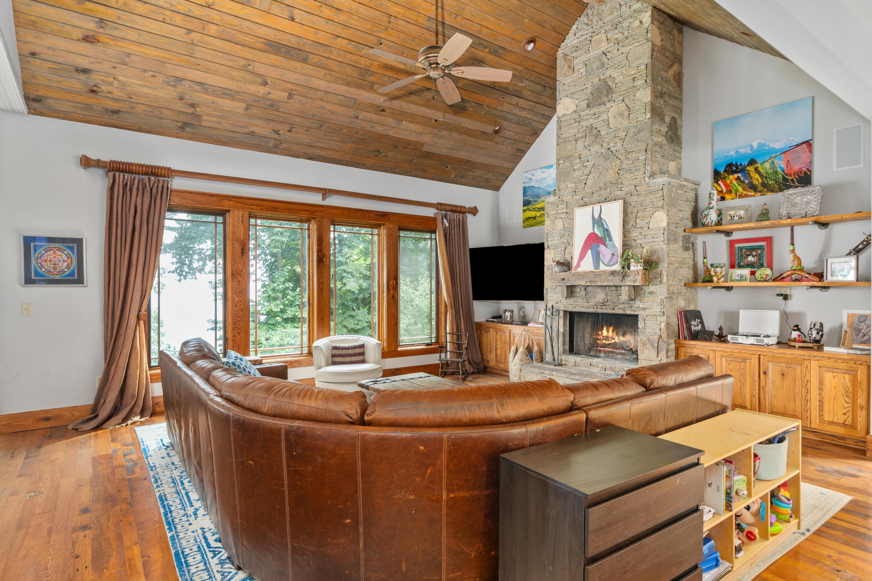 Bent Mountain, Virginia, 24059, United States, 5 Bedrooms Bedrooms, ,5 BathroomsBathrooms,Residential,Active,1941393