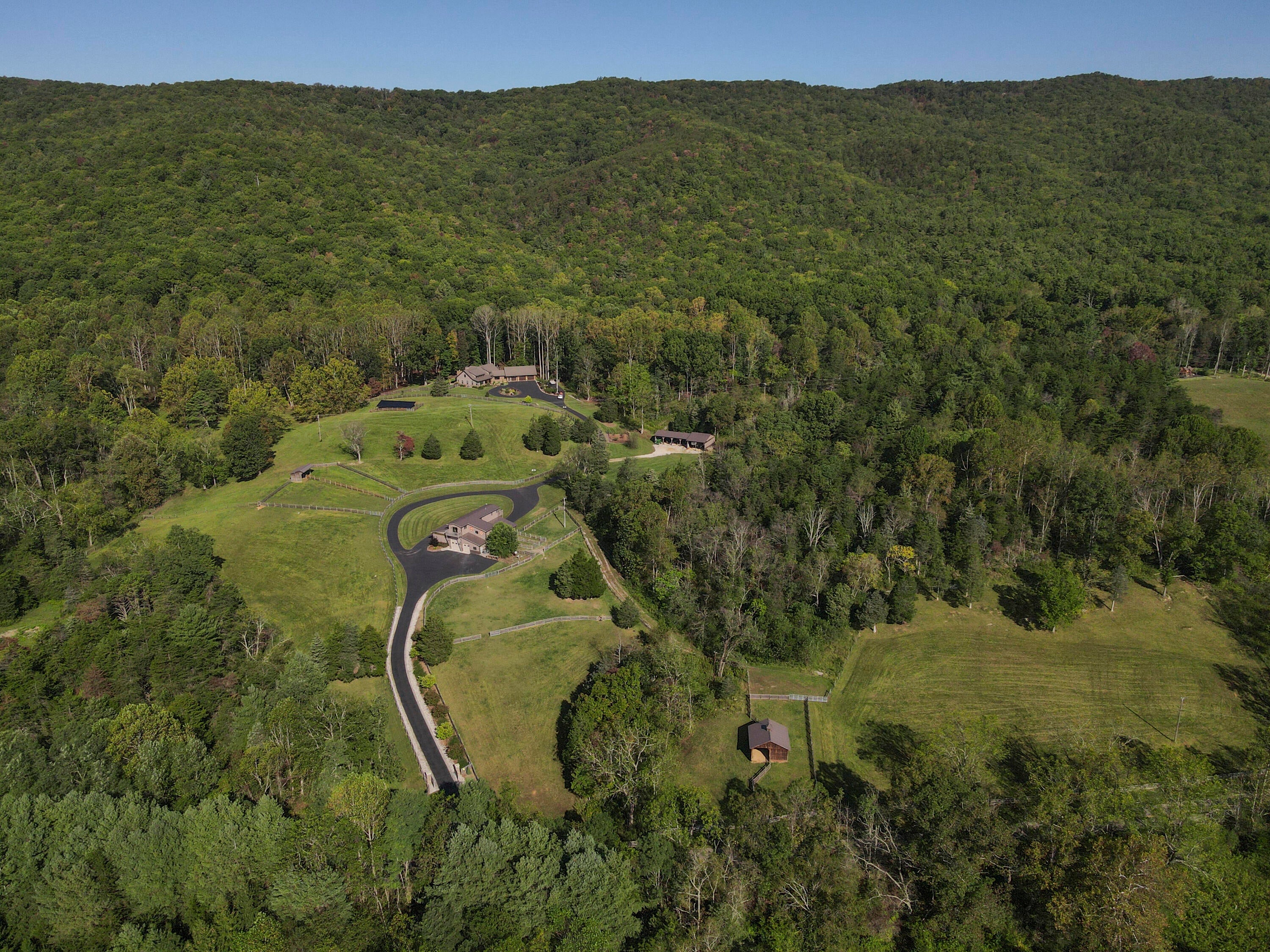 Catawba, Virginia, 24070, United States, 3 Bedrooms Bedrooms, ,3 BathroomsBathrooms,Residential,Active,1954423