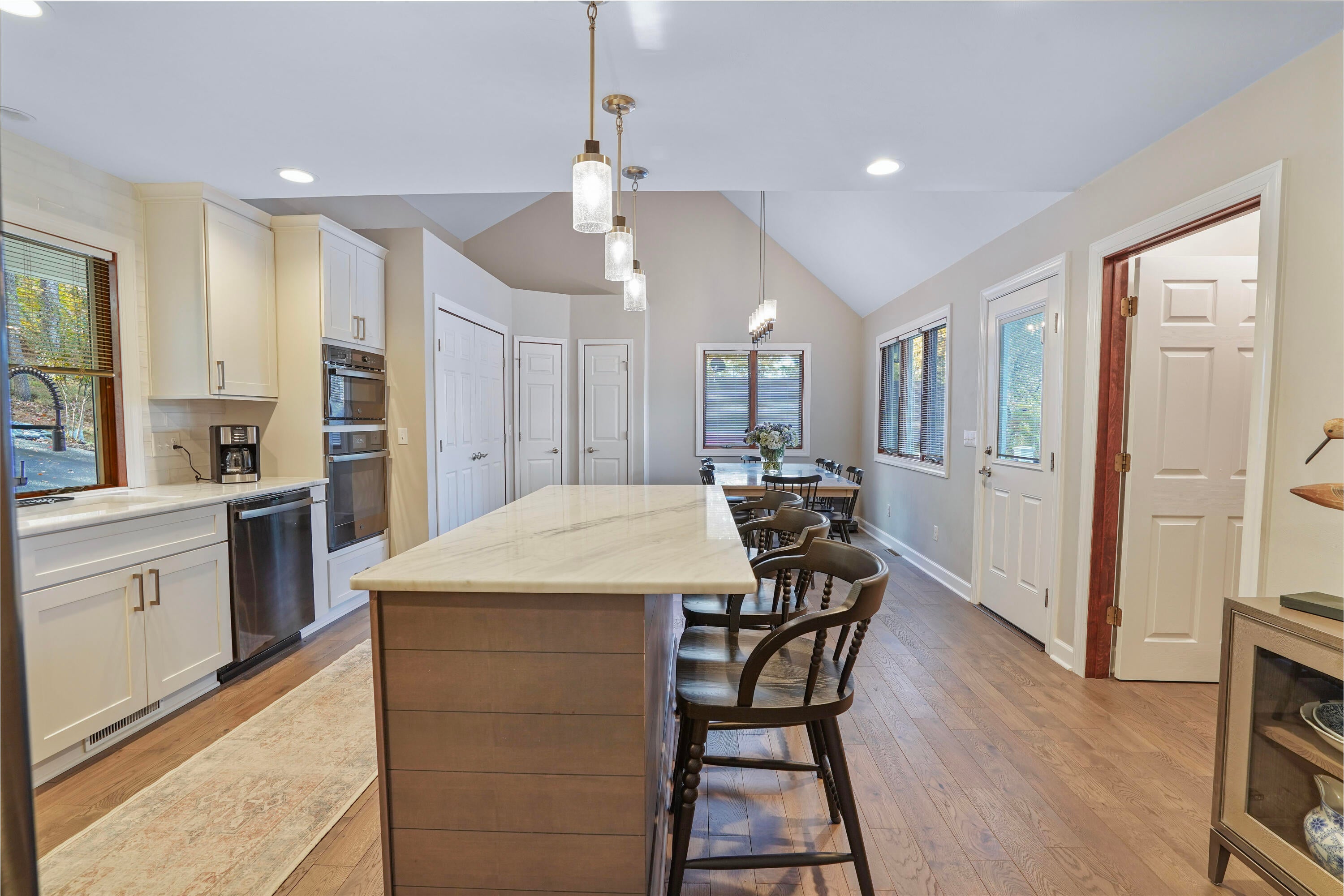 Moneta, Virginia, 24121, United States, 4 Bedrooms Bedrooms, ,4 BathroomsBathrooms,Residential,Active,1988441