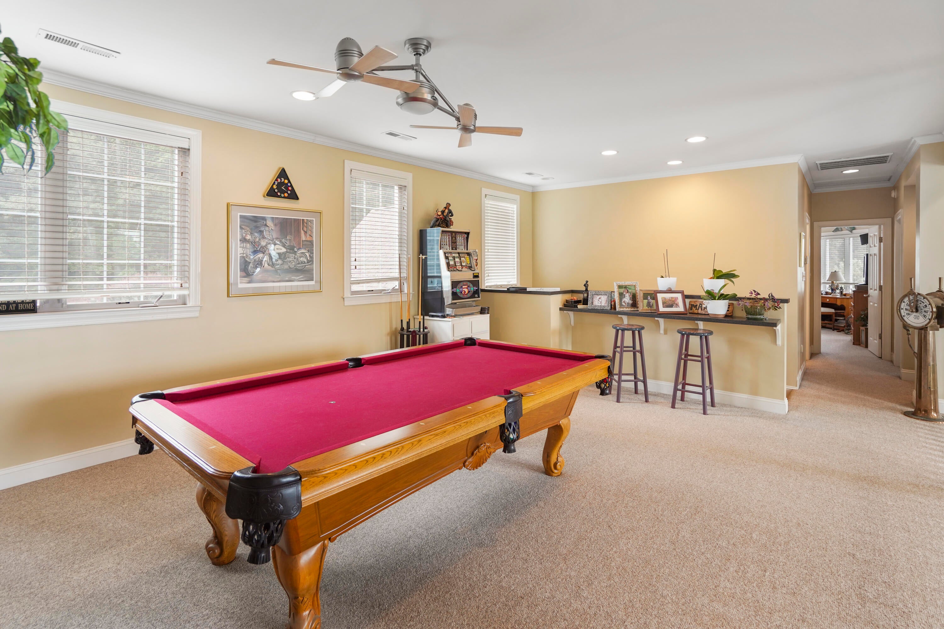 Moneta, Virginia, 24121, United States, 4 Bedrooms Bedrooms, ,4 BathroomsBathrooms,Residential,Active,1945250