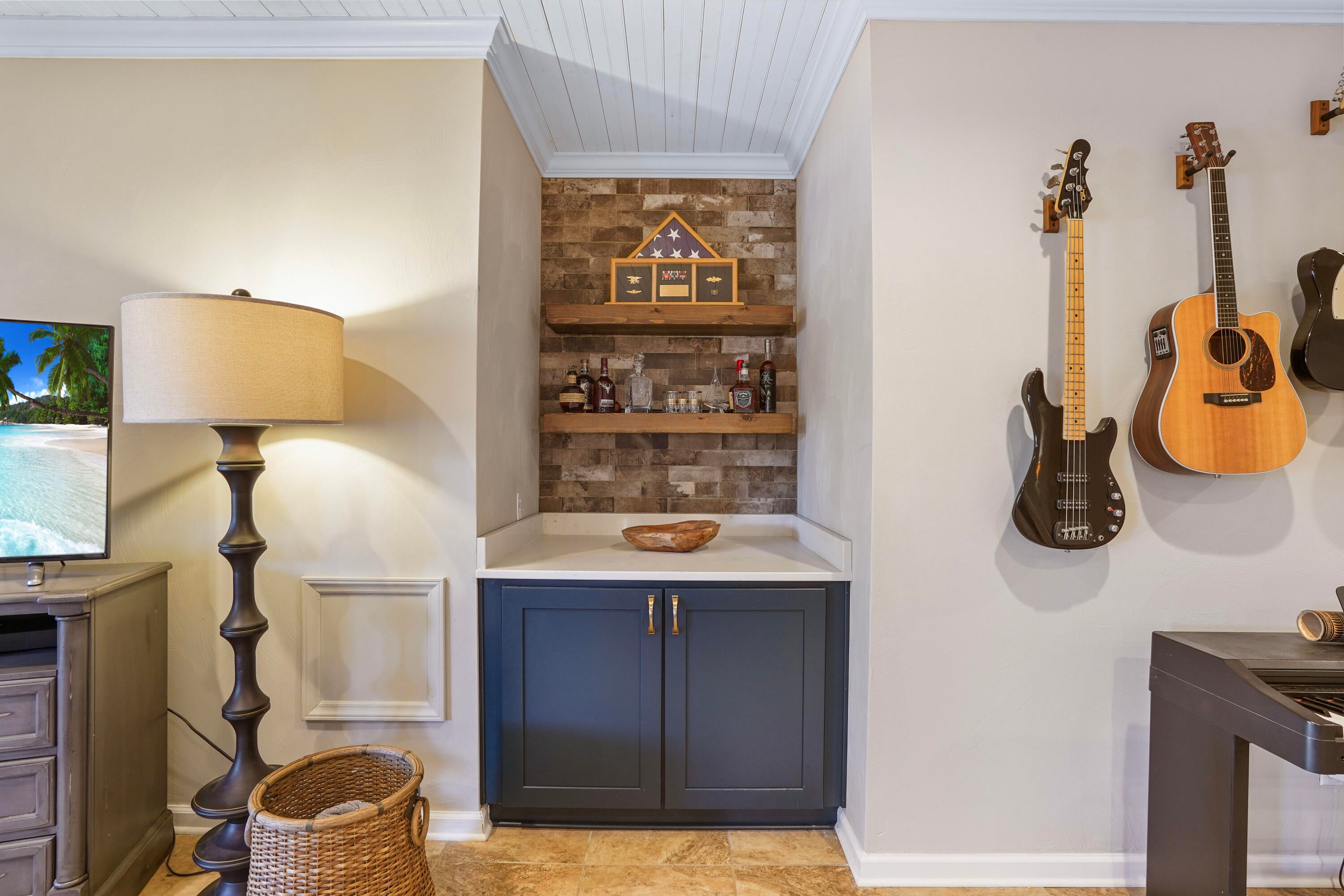 Moneta, Virginia, 24121, United States, 4 Bedrooms Bedrooms, ,4 BathroomsBathrooms,Residential,Active,1988441