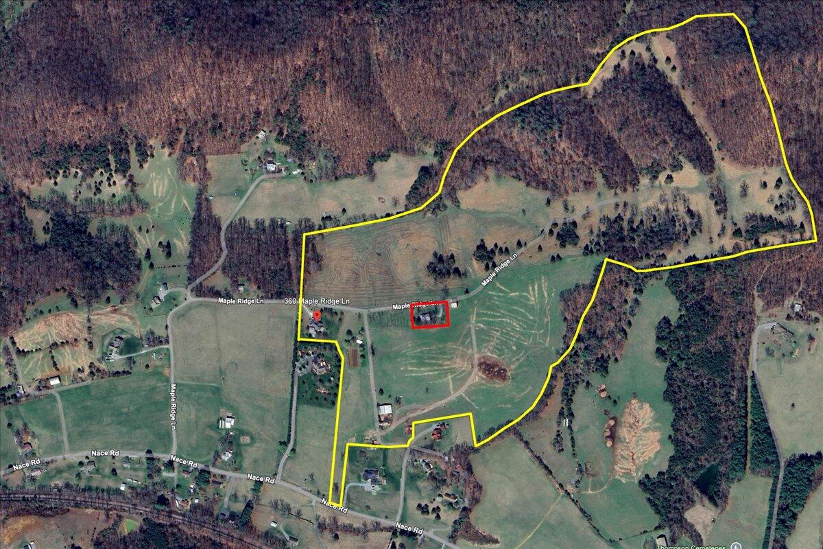 Fincastle, Virginia, 24090, United States, 3 Bedrooms Bedrooms, ,4 BathroomsBathrooms,Residential,Active,1945492