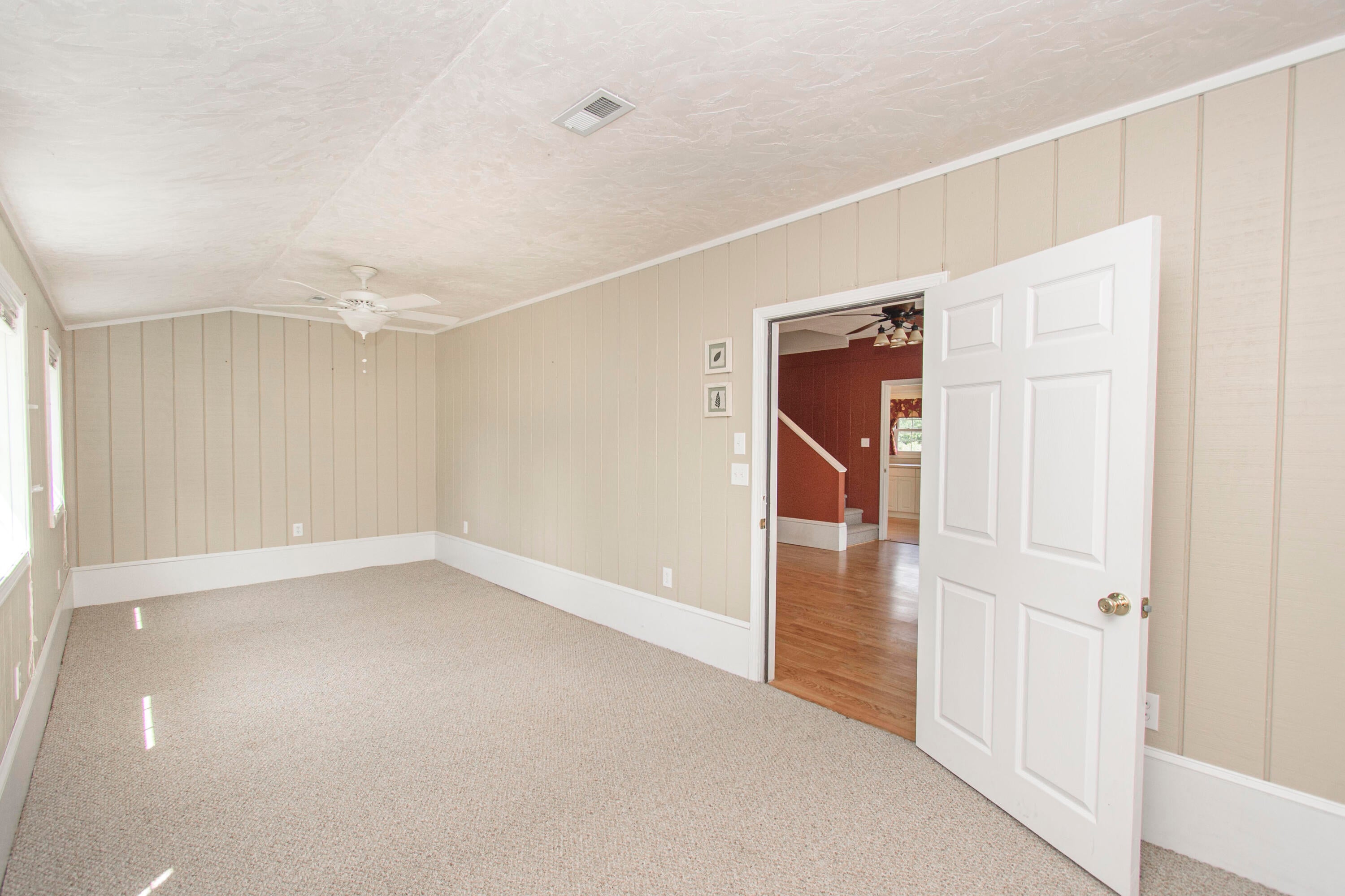 Catawba, Virginia, 24070, United States, 7 Bedrooms Bedrooms, ,6 BathroomsBathrooms,Residential,Active,1945254