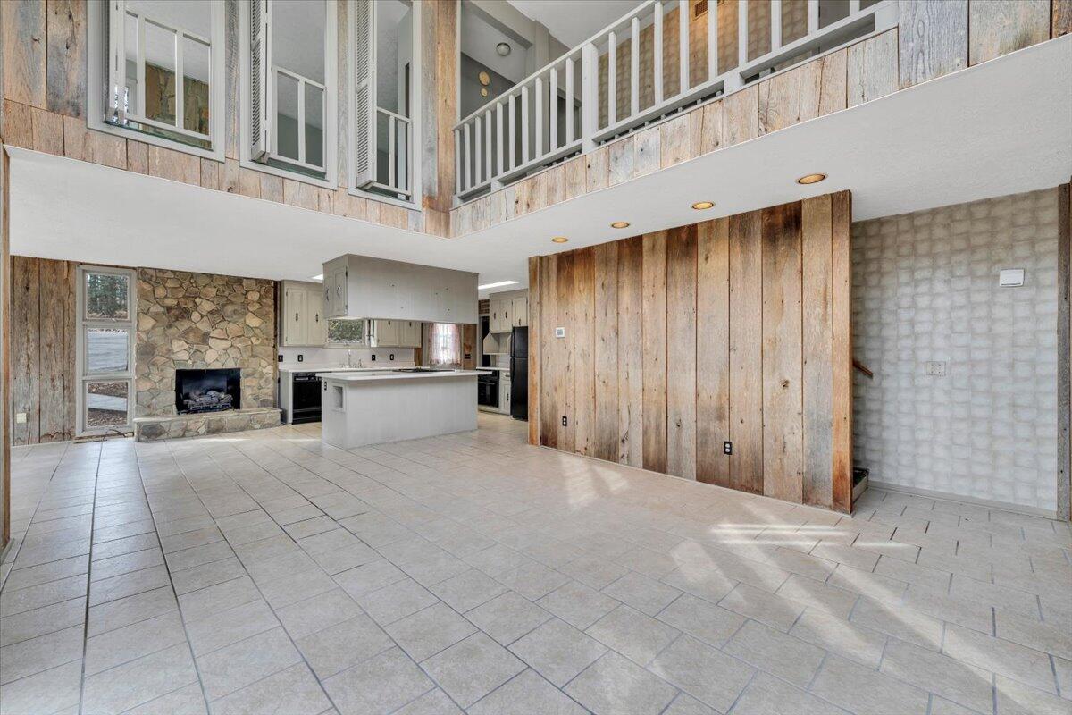 Huddleston, Virginia, 24104, United States, 5 Bedrooms Bedrooms, ,4 BathroomsBathrooms,Residential,Active,2023928