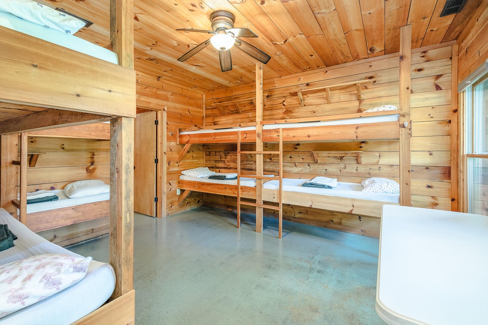 Catawba, Virginia, 24070, United States, 13 Bedrooms Bedrooms, ,15 BathroomsBathrooms,Residential,Active,1902950