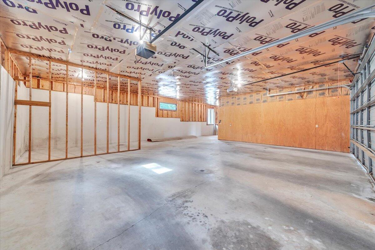 Huddleston, Virginia, 24104, United States, 5 Bedrooms Bedrooms, ,4 BathroomsBathrooms,Residential,Active,2023928