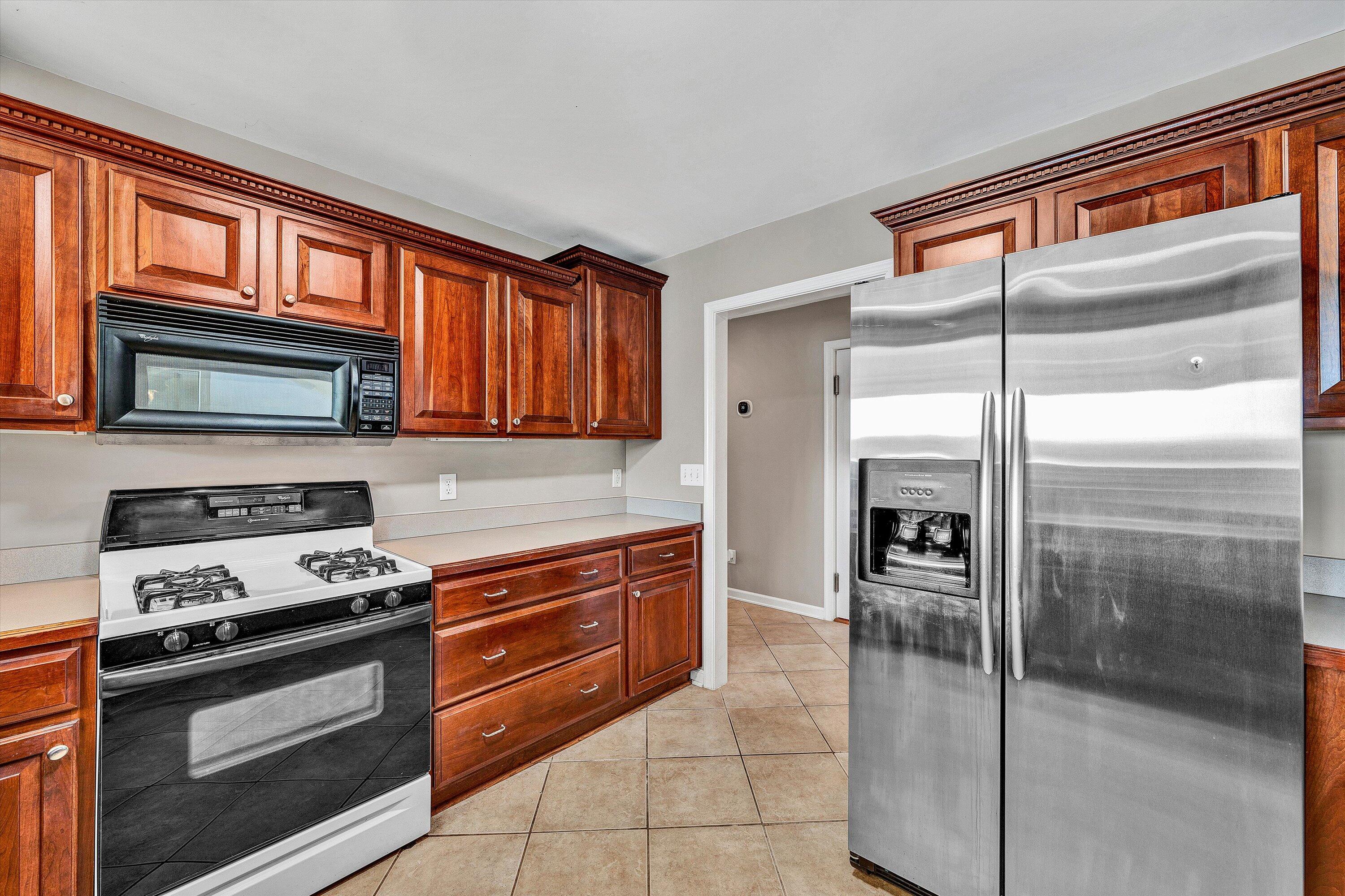 Moneta, Virginia, 24121, United States, 6 Bedrooms Bedrooms, ,7 BathroomsBathrooms,Residential,Active,1953664