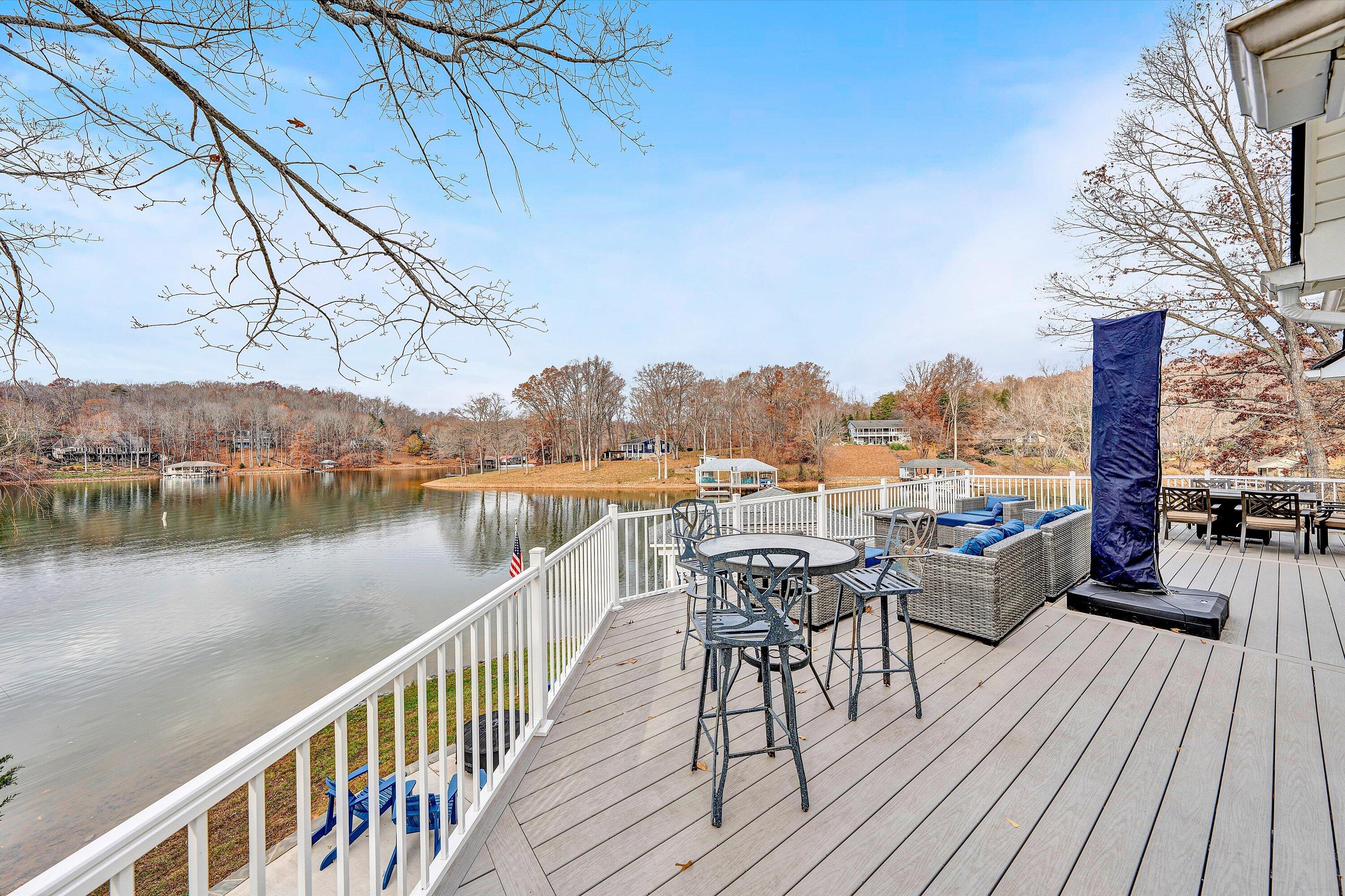 Wirtz, Virginia, 24184, United States, 5 Bedrooms Bedrooms, ,4 BathroomsBathrooms,Residential,Active,1998599