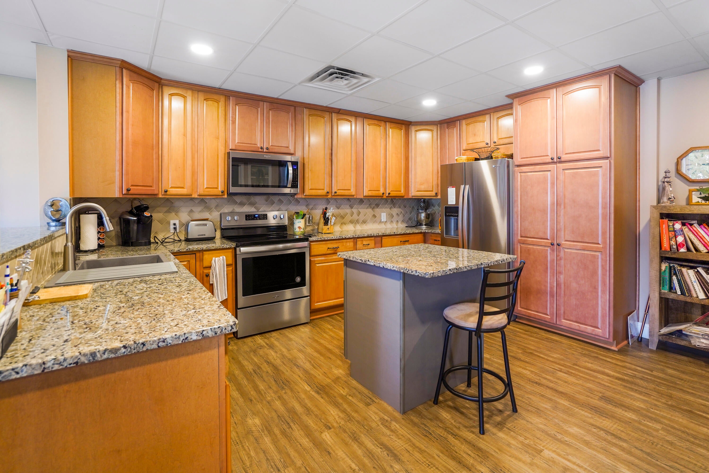 Moneta, Virginia, 24121, United States, 4 Bedrooms Bedrooms, ,4 BathroomsBathrooms,Residential,Active,1945250