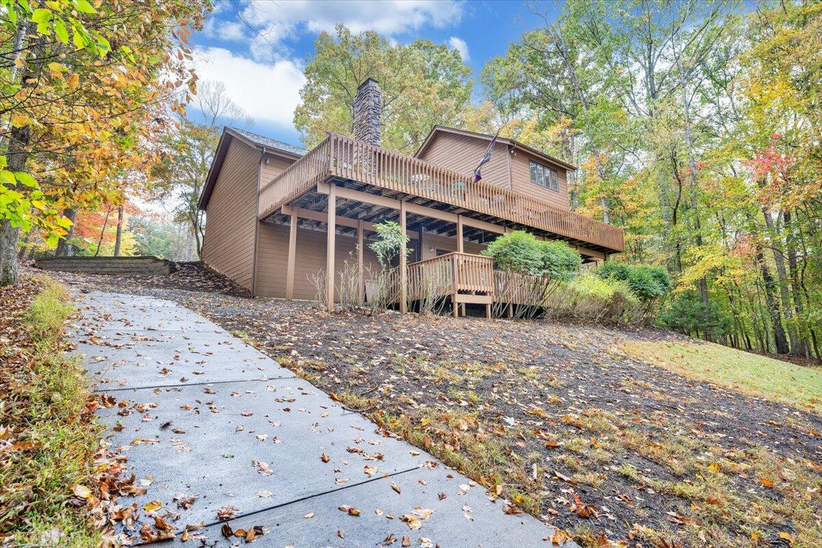 Wirtz, Virginia, 24184, United States, 4 Bedrooms Bedrooms, ,4 BathroomsBathrooms,Residential,Active,2007035