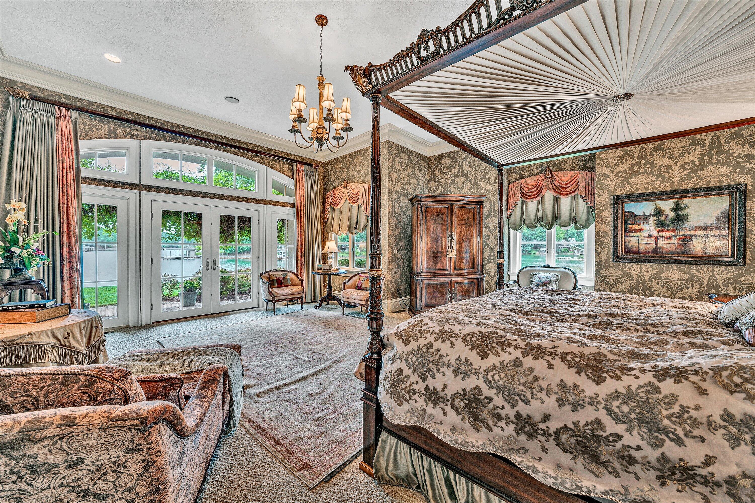 Moneta, Virginia, 24121, United States, 5 Bedrooms Bedrooms, ,9 BathroomsBathrooms,Residential,Active,1919403
