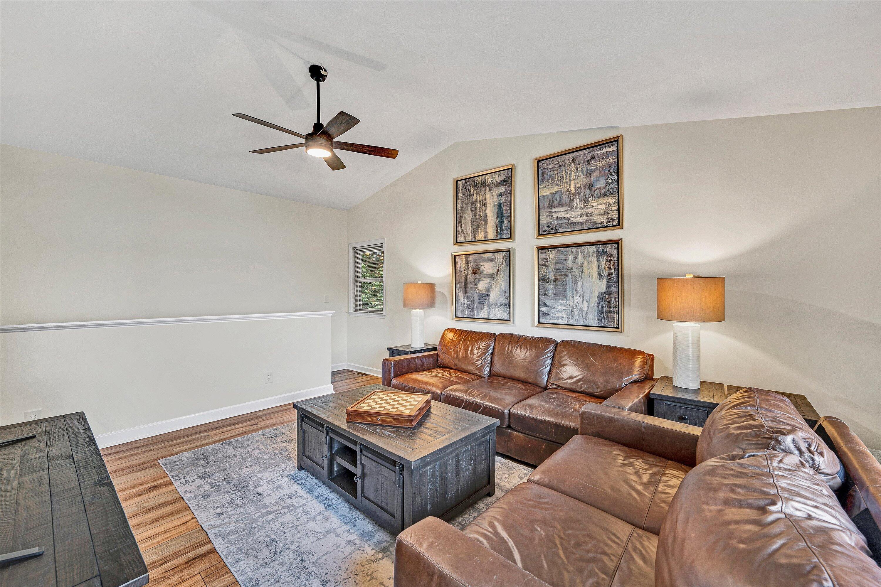 Moneta, Virginia, 24121, United States, 3 Bedrooms Bedrooms, ,3 BathroomsBathrooms,Residential,Active,1988476