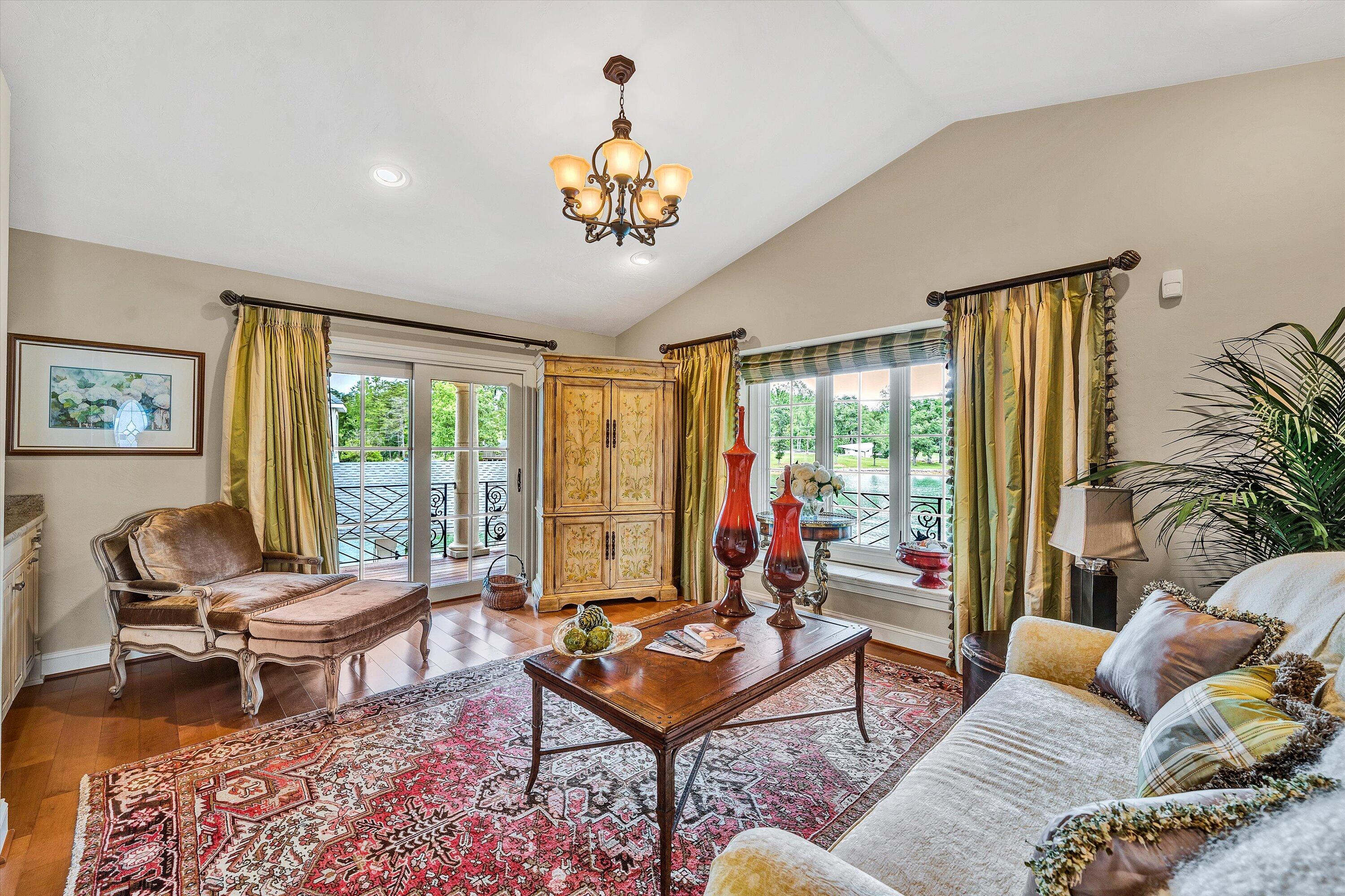 Moneta, Virginia, 24121, United States, 5 Bedrooms Bedrooms, ,9 BathroomsBathrooms,Residential,Active,1919403