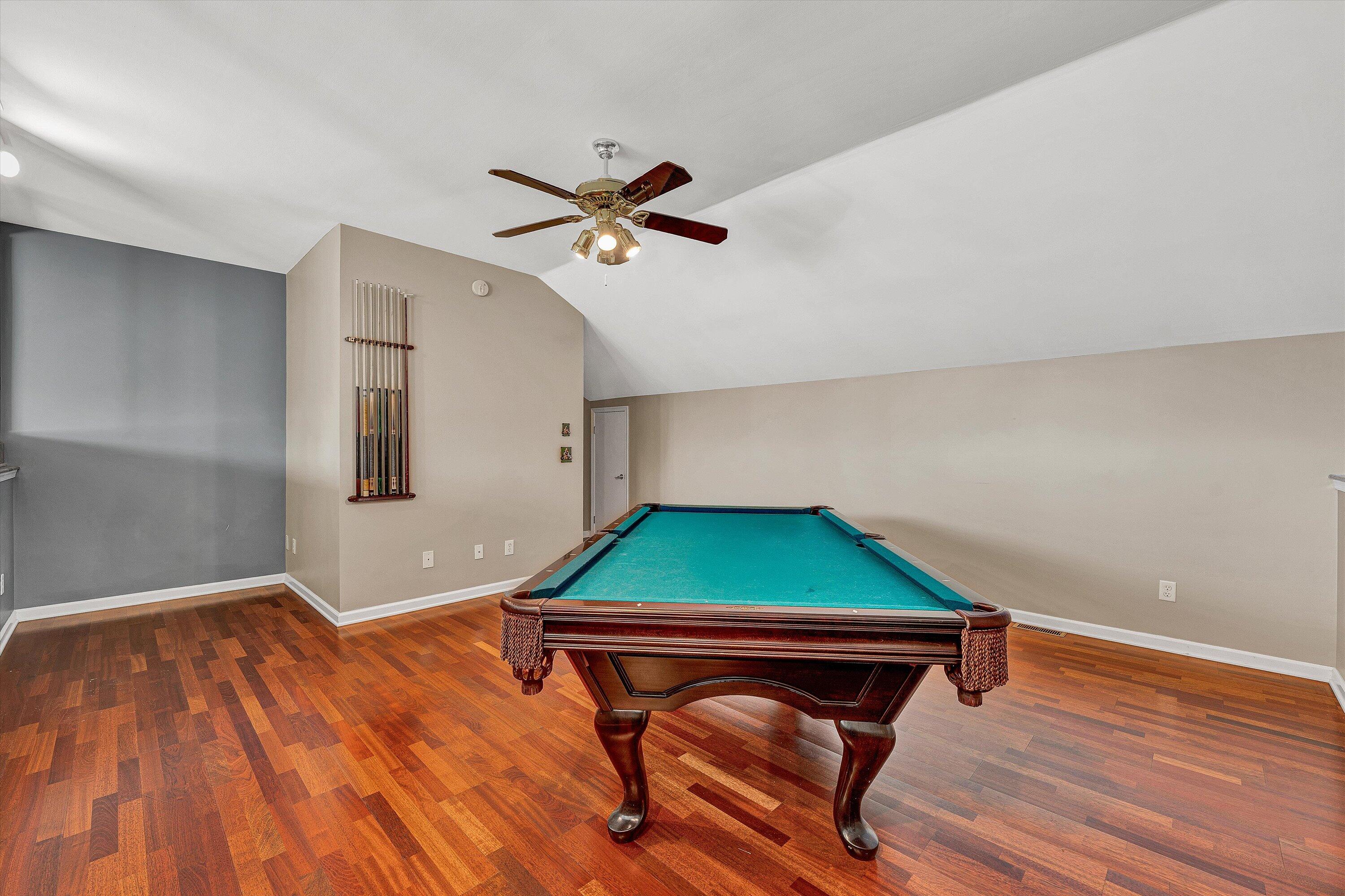 Moneta, Virginia, 24121, United States, 6 Bedrooms Bedrooms, ,7 BathroomsBathrooms,Residential,Active,1953664