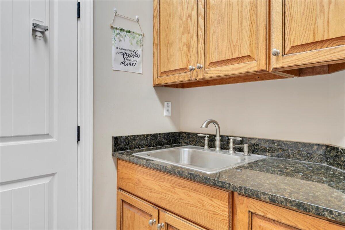 Roanoke, Virginia, 24014, United States, 4 Bedrooms Bedrooms, ,4 BathroomsBathrooms,Residential,Active,2001334