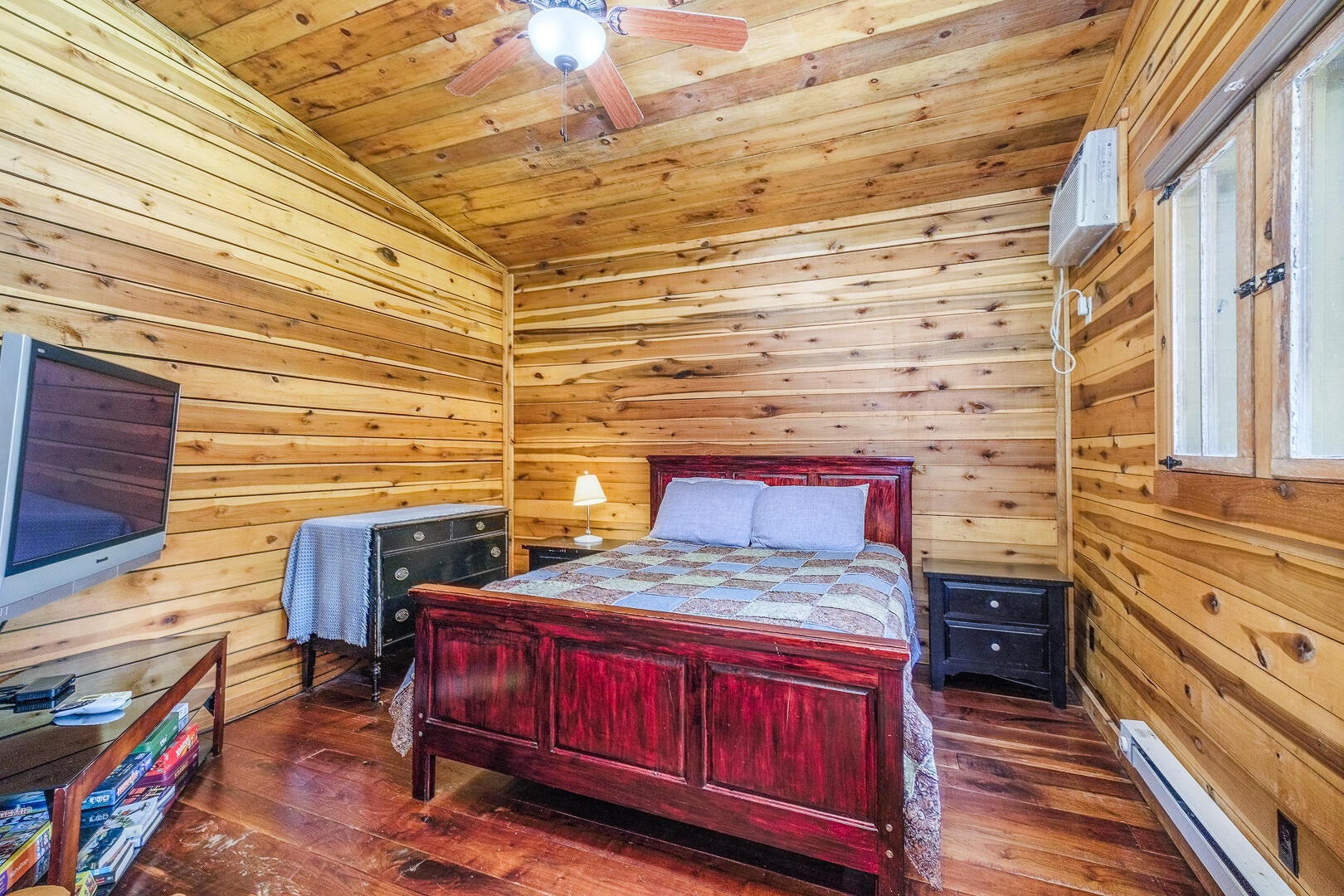 Catawba, Virginia, 24070, United States, 13 Bedrooms Bedrooms, ,15 BathroomsBathrooms,Residential,Active,1902950
