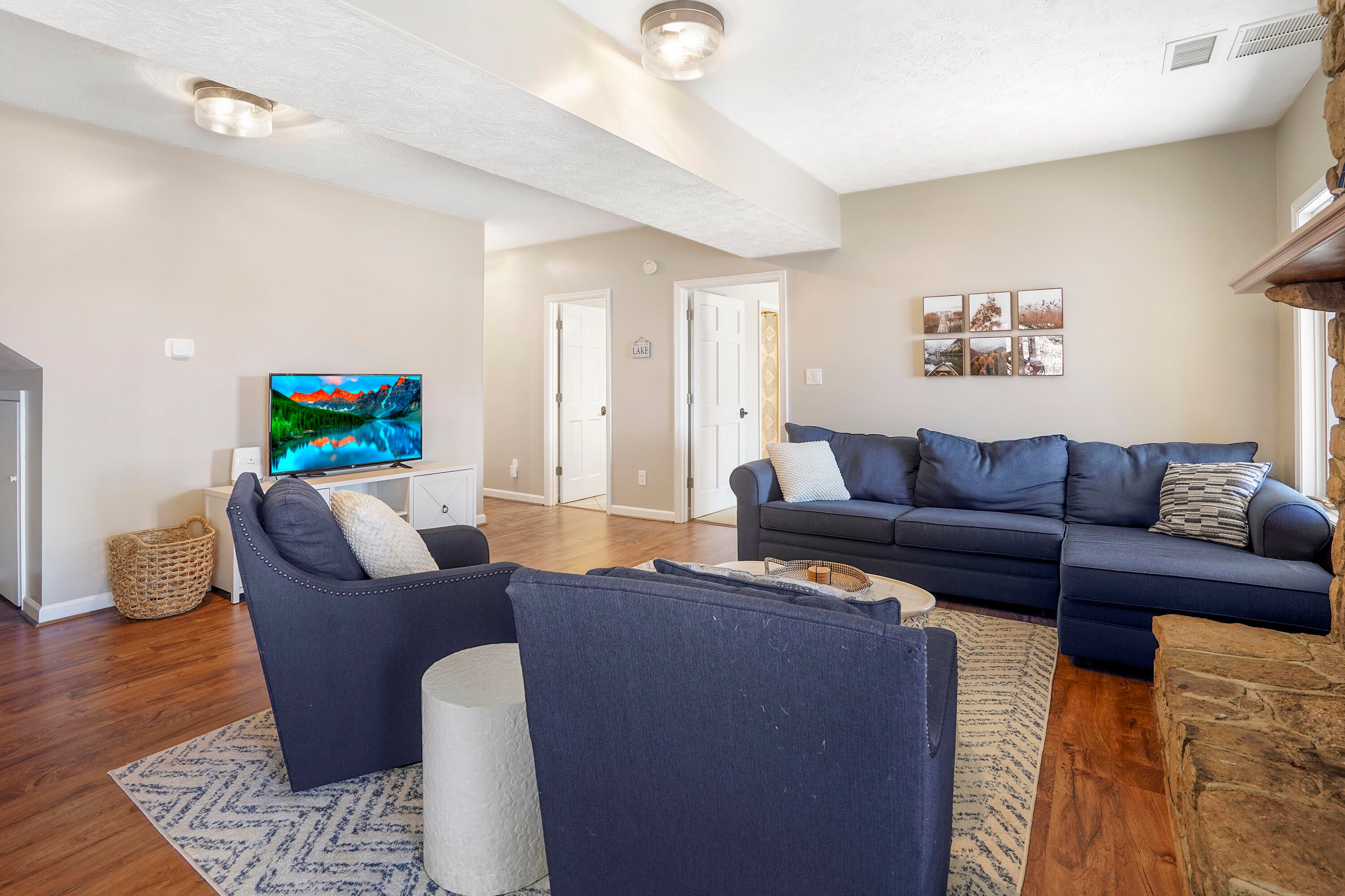 Moneta, Virginia, 24121, United States, 4 Bedrooms Bedrooms, ,3 BathroomsBathrooms,Residential,Active,2010155