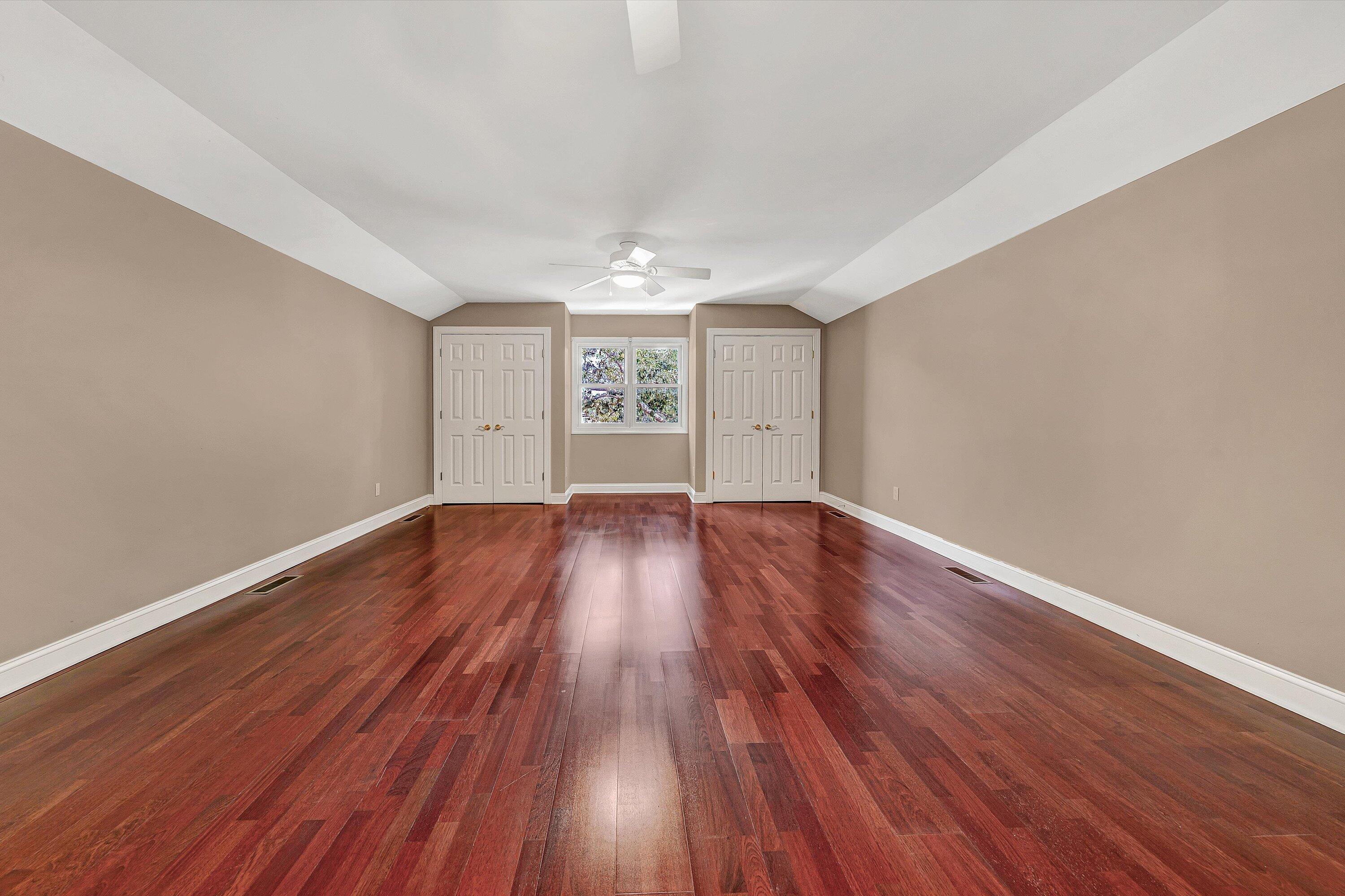 Moneta, Virginia, 24121, United States, 6 Bedrooms Bedrooms, ,7 BathroomsBathrooms,Residential,Active,1953664