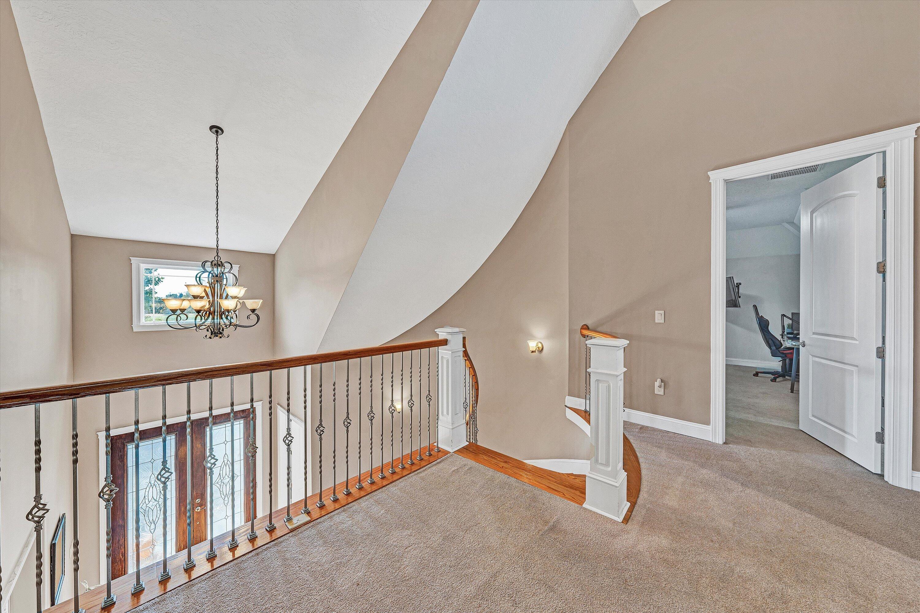 Moneta, Virginia, 24121, United States, 5 Bedrooms Bedrooms, ,6 BathroomsBathrooms,Residential,Active,1973555