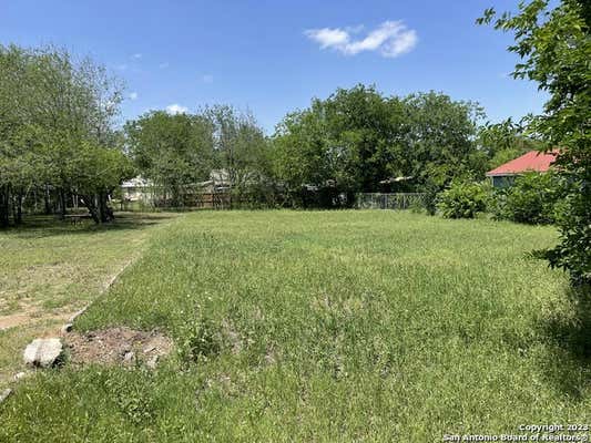 1015 HAYS ST, SAN ANTONIO, TX 78202, photo 2 of 6