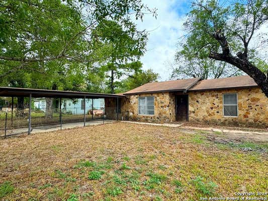 708 TUTTLE DR, DEVINE, TX 78016 - Image 1