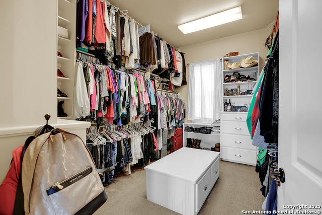 New Braunfels, Texas, 78132, United States, 6 Bedrooms Bedrooms, ,5 BathroomsBathrooms,Residential,Active,2008354