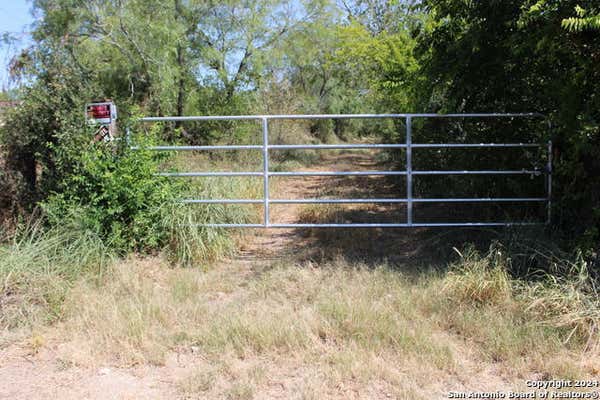 1143 COUNTY ROAD, PEARSALL, TX 78061 - Image 1