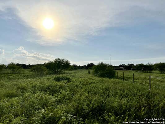 6031 COUNTY ROAD 427, STOCKDALE, TX 78160, photo 3 of 10