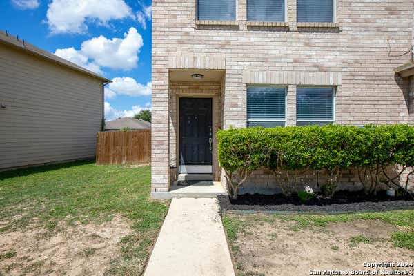 10627 TERRACE GLN, SAN ANTONIO, TX 78223, photo 4 of 28