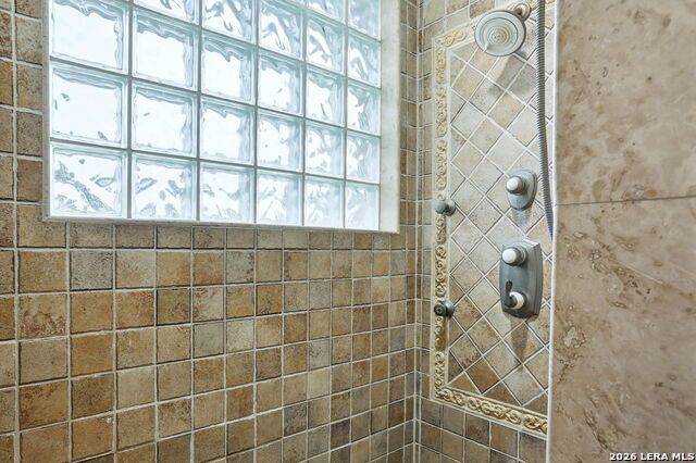 San Antonio, Texas, 78245, United States, 5 Bedrooms Bedrooms, ,7 BathroomsBathrooms,Residential,Active,2027826