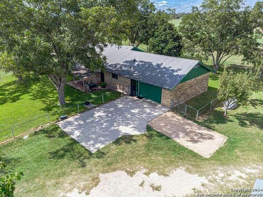 2034 COUNTY ROAD 342, LA VERNIA, TX 78121, photo 2 of 50