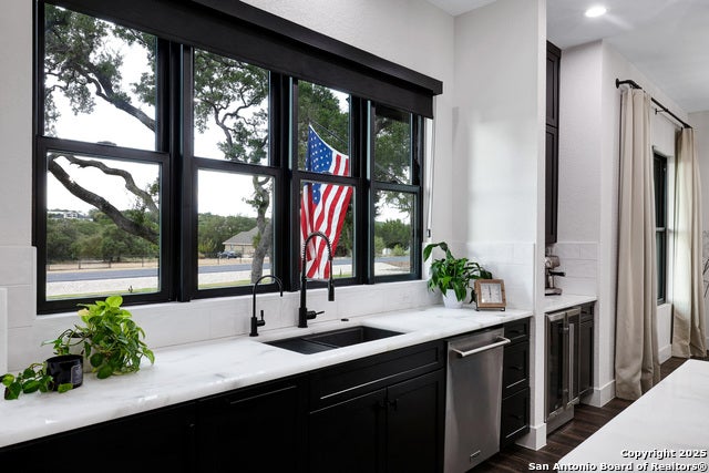 New Braunfels, Texas, 78132, United States, 4 Bedrooms Bedrooms, ,4 BathroomsBathrooms,Residential,Active,1929660