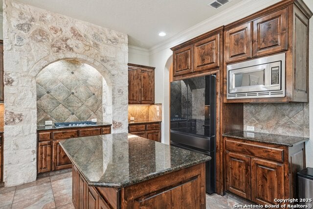 Helotes, Texas, 78023, United States, 5 Bedrooms Bedrooms, ,5 BathroomsBathrooms,Residential,Active,1965987