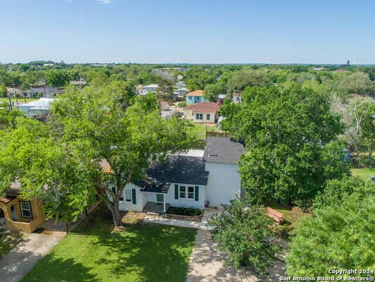 511 3RD ST, CUERO, TX 77954, photo 2 of 32