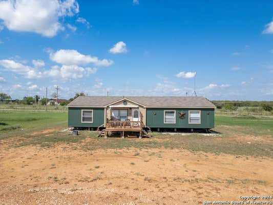 207 PERSIMMON DR, PLEASANTON, TX 78064 - Image 1