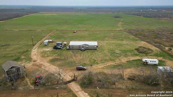 4005 COUNTY ROAD 303, JOURDANTON, TX 78026, photo 4 of 42