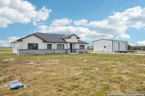 792 LAKE VALLEY DR, LA VERNIA, TX 78121 - Image 1