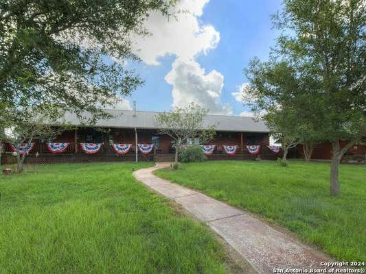 449 RED ROCK RD, KINGSBURY, TX 78638 - Image 1