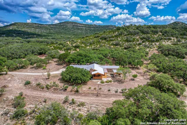 1482 FLAT ROCK CIRCLE, LEAKEY, TX 78873, photo 1 of 36