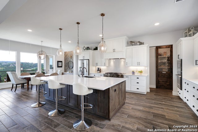 Helotes, Texas, 78023, United States, 3 Bedrooms Bedrooms, ,4 BathroomsBathrooms,Residential,Active,1961931