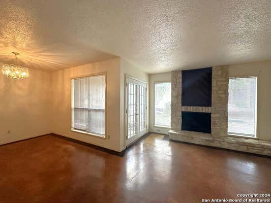 3843 BARRINGTON ST APT 147L, SAN ANTONIO, TX 78217 - Image 1