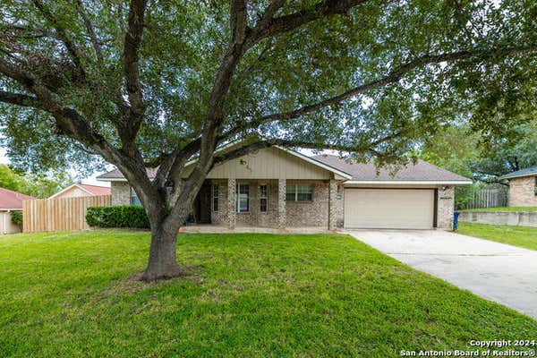 319 CROWHILL, PLEASANTON, TX 78064 - Image 1