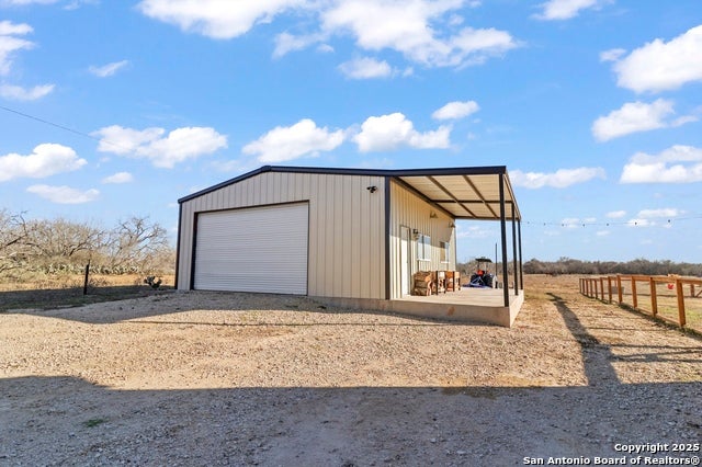 La Vernia, Texas, 78121, United States, 5 Bedrooms Bedrooms, ,3 BathroomsBathrooms,Residential,Active,1936140