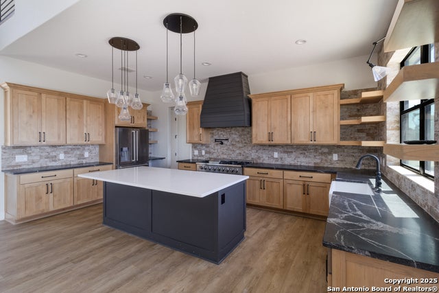 Comfort, Texas, 78013, United States, ,3 BathroomsBathrooms,Residential,Active,1753503